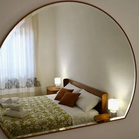 Casa Soleggiata Apartment *
