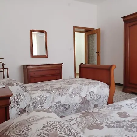Casa Soleggiata Apartment *