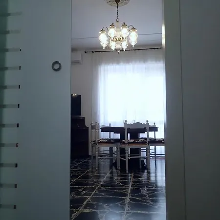 Casa Soleggiata Apartment *