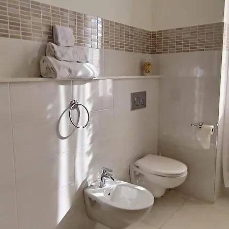 Casa Soleggiata Apartment
